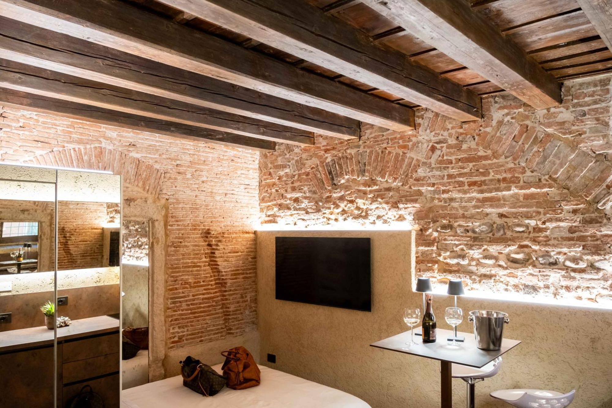 Verona Deluxe Boutique Room Экстерьер фото